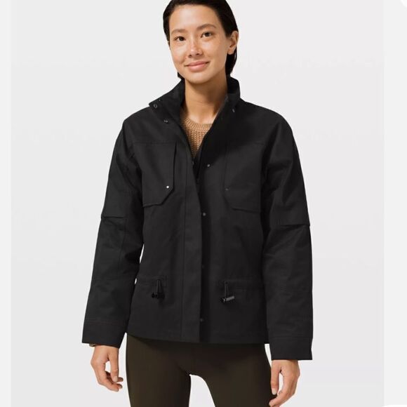 Lululemon Caught in the Rain Jacket Size 6 - Picture 1 of 14
